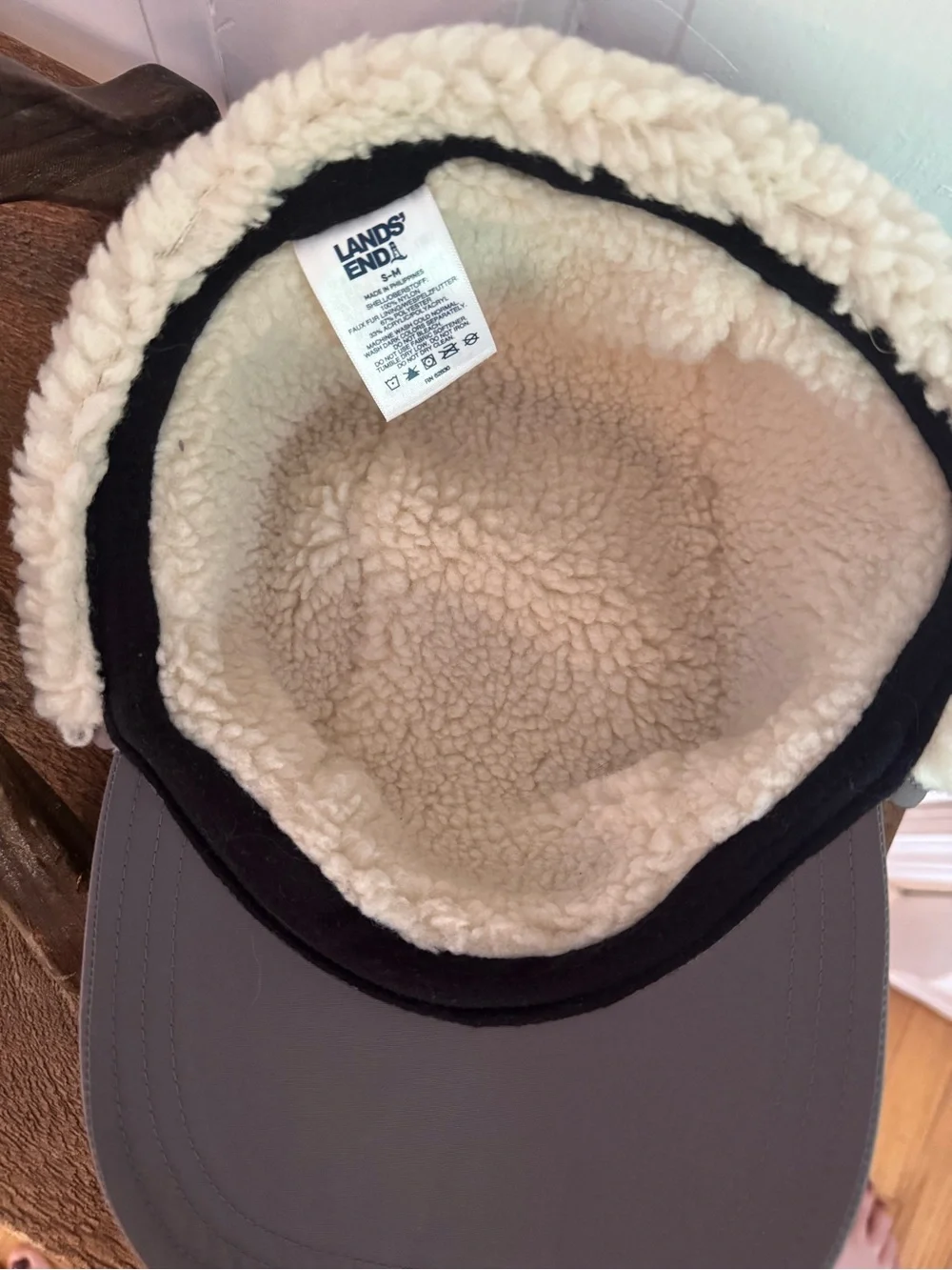 Kids Lands' End Cream Sherpa-Lined Warm Hat with Gray Trim Top Size Small Medium